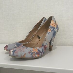 Flower print high heels 👠 4 inch heel